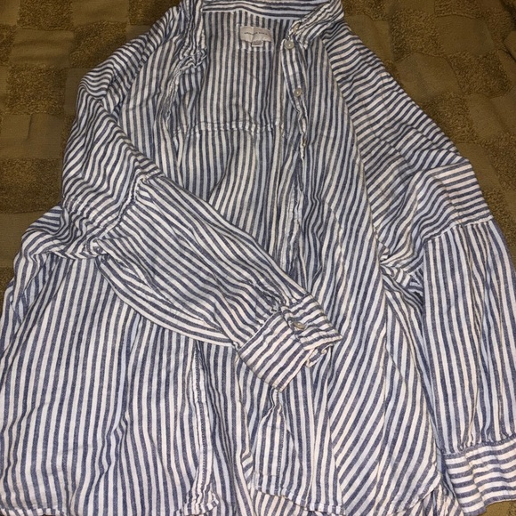 American Eagle Outfitters Blue and White Striped Shirt - Picture 2 of 3